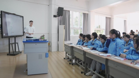 C0215.MP4_20251105_172235.005